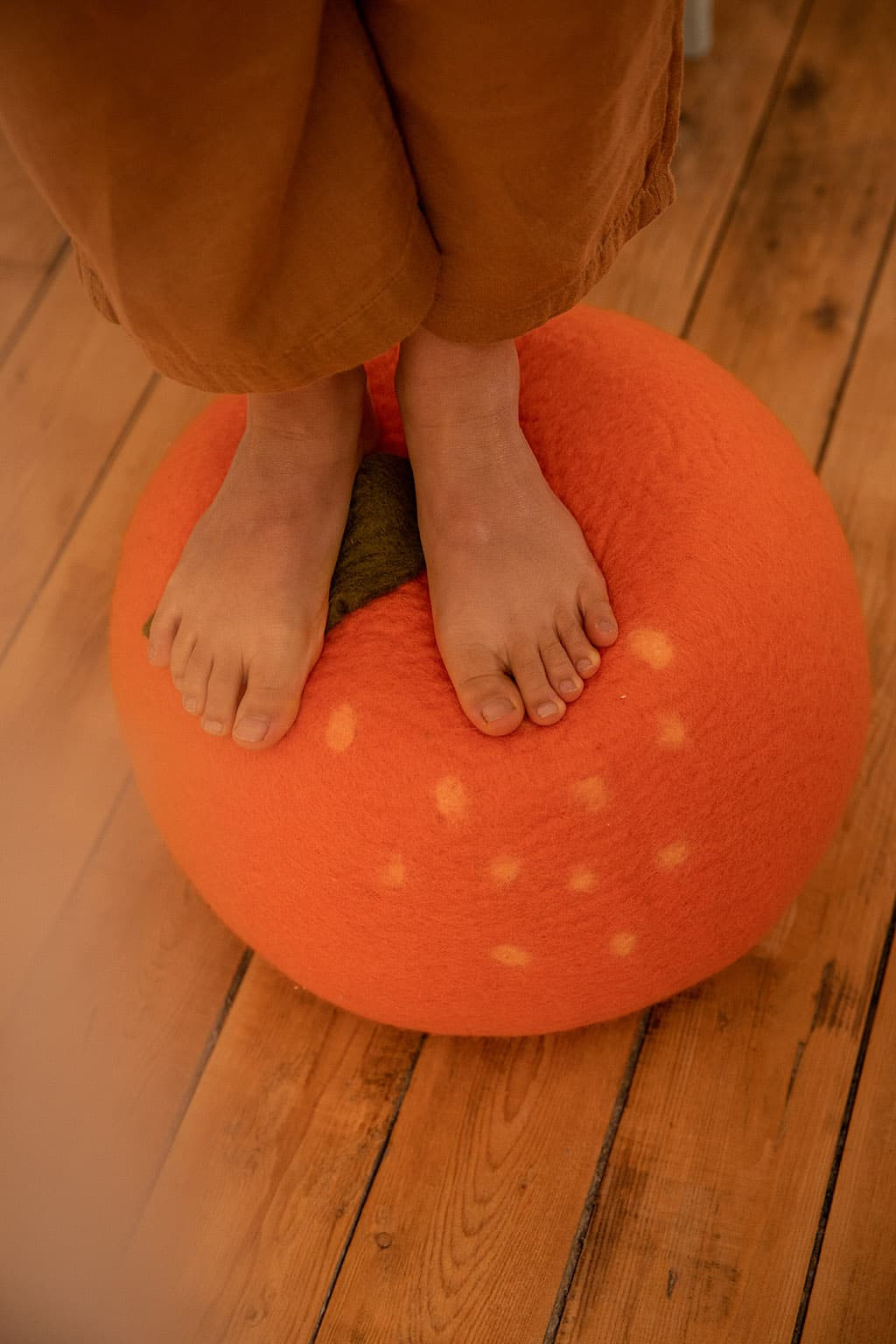 CLEMENTINE POUFFE