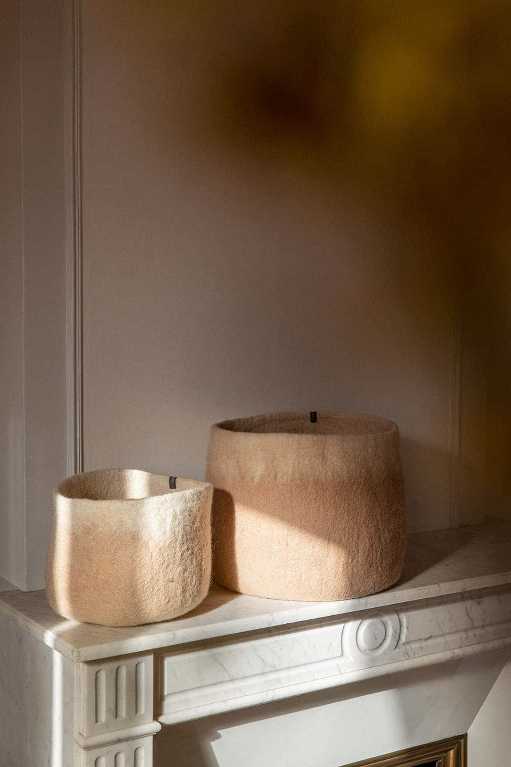 TWO-TONE CALABASH STORAGE