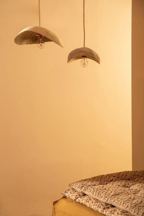 Duo de luminaires en laine feutrée gris