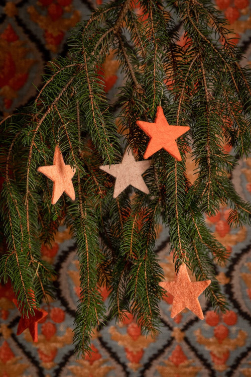 SET OF 6 HANGING STARS