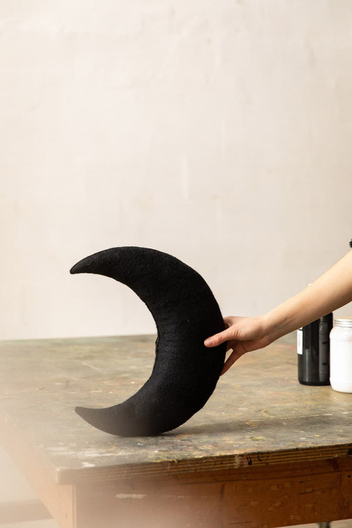 COUSSIN LUNE - BLACK EDITION