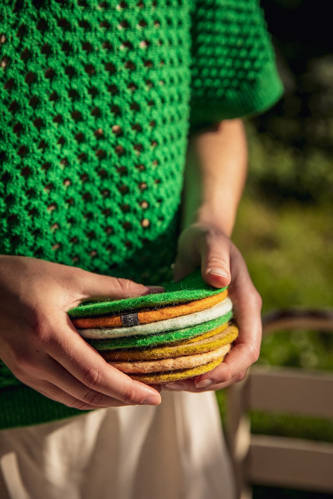 Mix de pastilles en feutre de laine pour une décoration naturelle