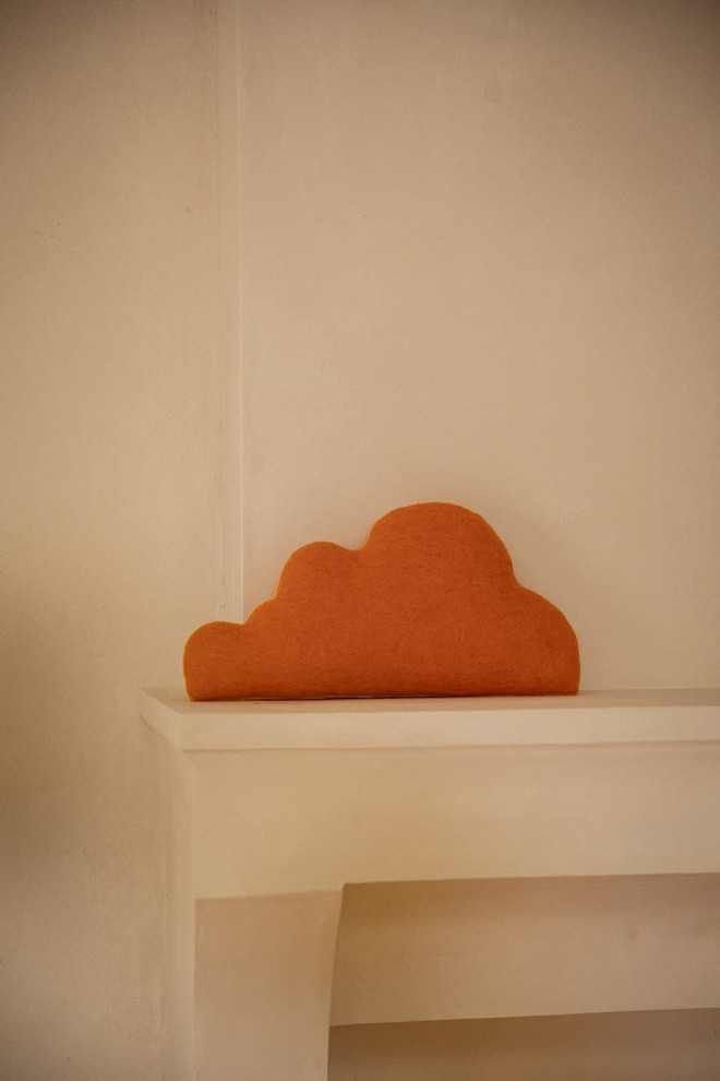 CLOUDY CUSHION