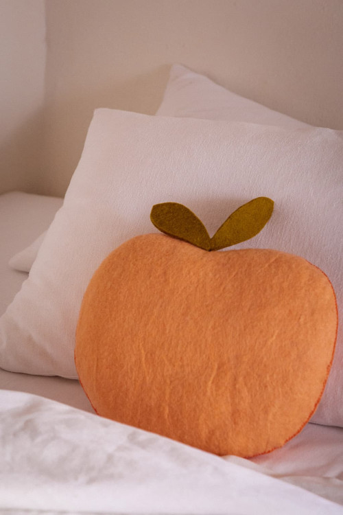 PEACH CUSHION