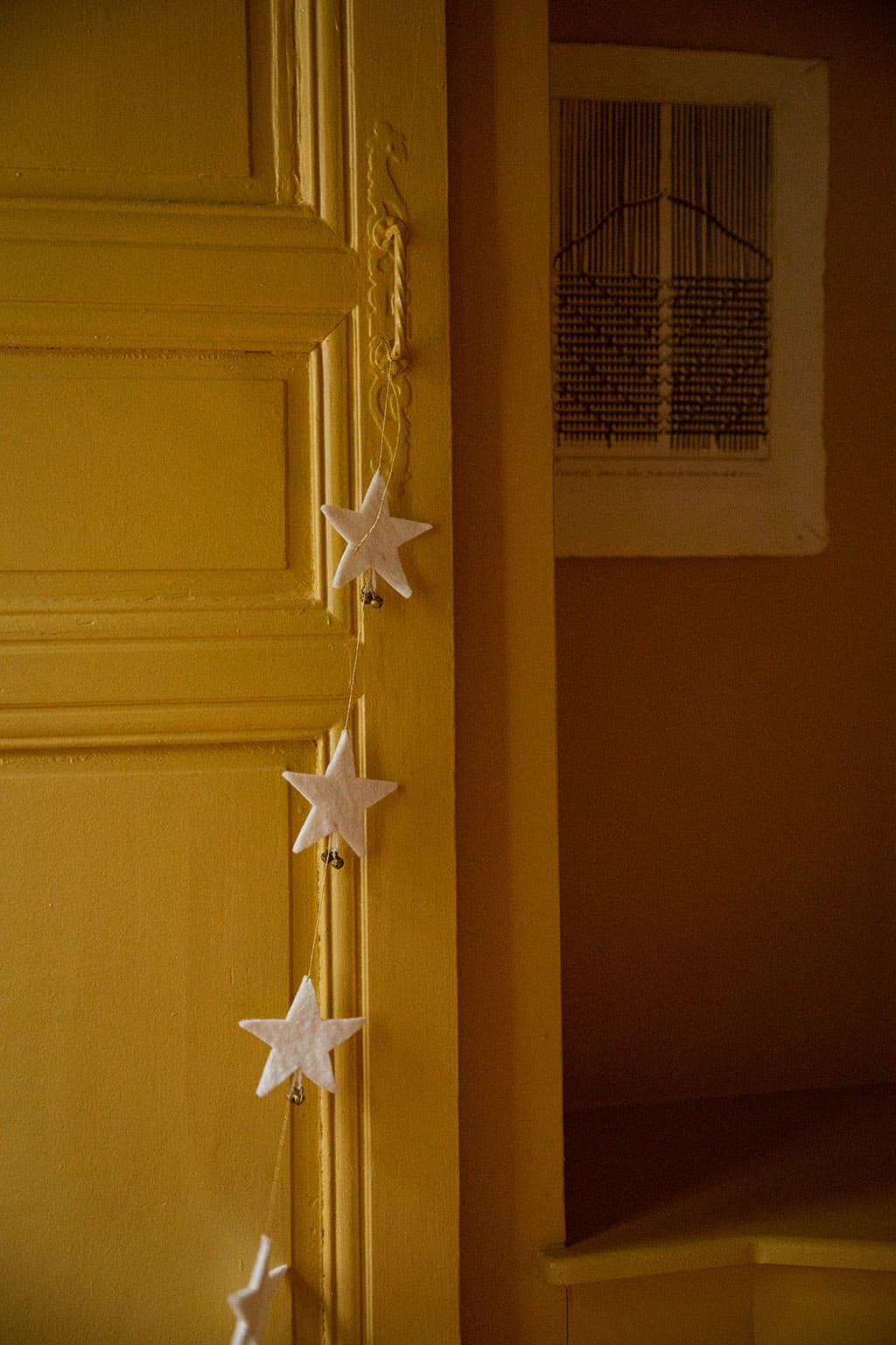 FALLING STARS GARLAND