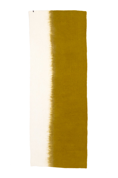 LONG BRUSH RUG