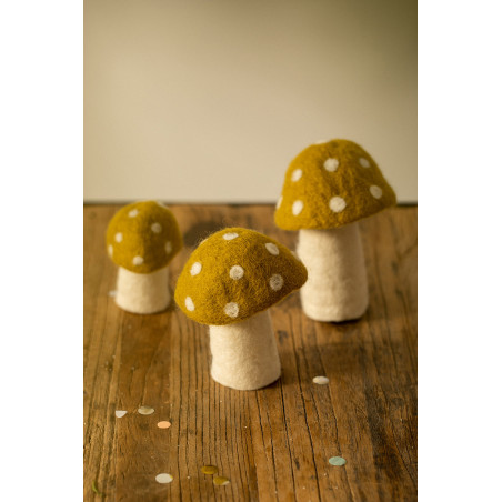 trio of polka dot mushrooms in felted wool to place throughout the house for a soft and poetic decoration